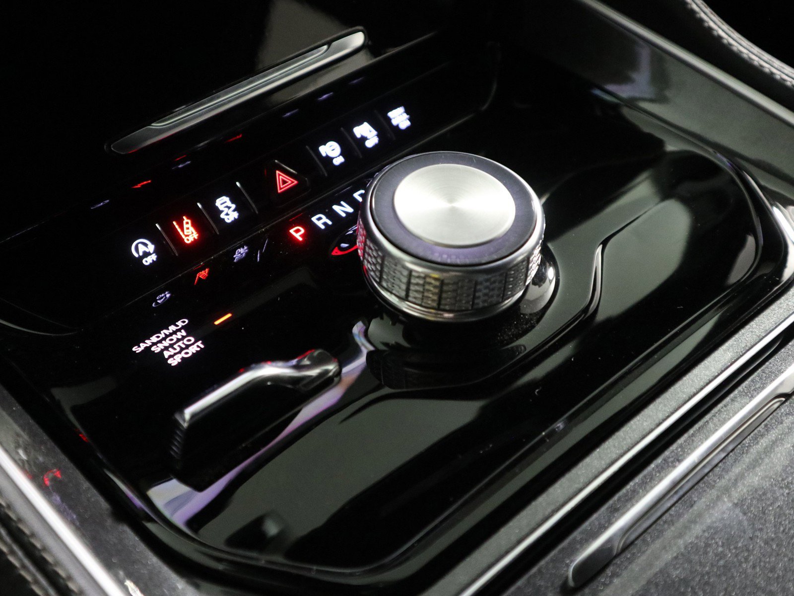 New 2024 Jeep Wagoneer 4WD w/ Convenience Group I image 28