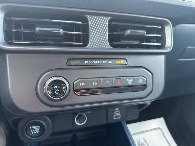 New 2025 Ford Maverick XLT w/ Black Appearance Package image 41
