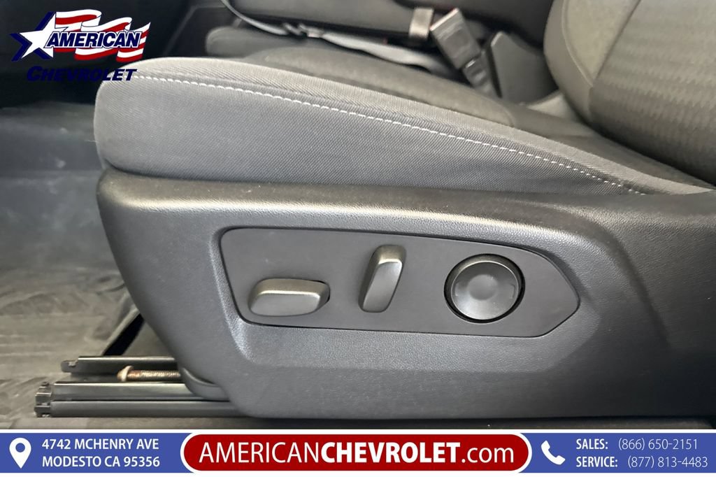 Used 2023 Chevrolet Silverado 1500 LT AWD/4WD image 14