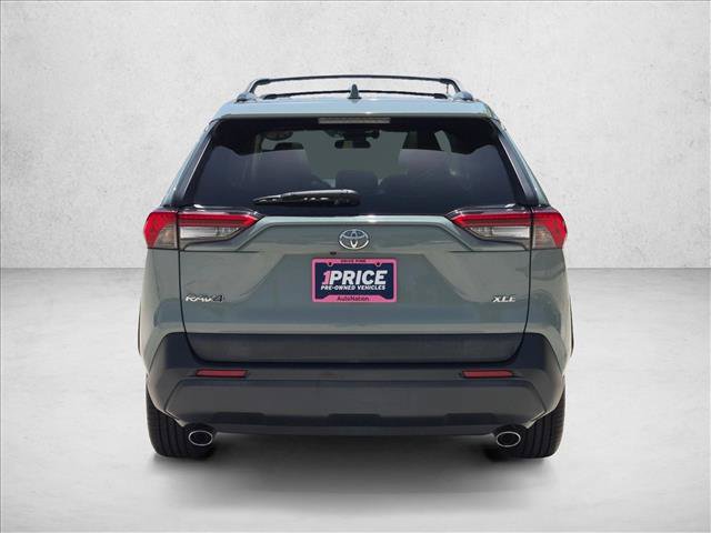 Used 2019 Toyota RAV4 XLE Premium w/ Cold Weather Package FWD image 6