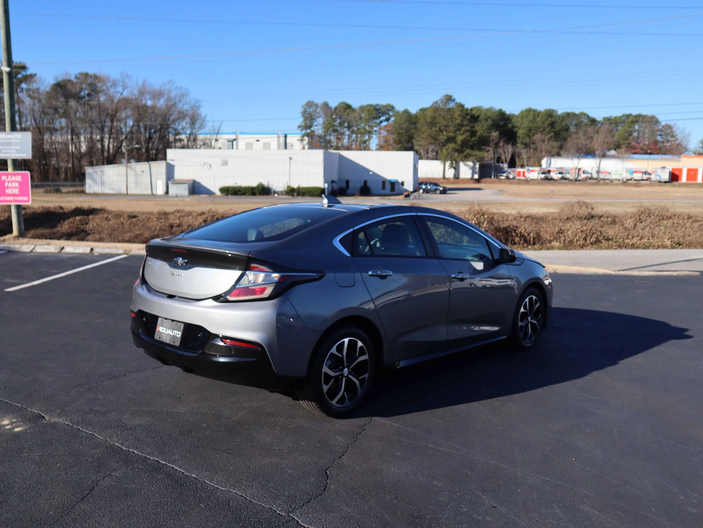 Used 2018 Chevrolet Volt LT w/ LPO, Blackout Package image 10