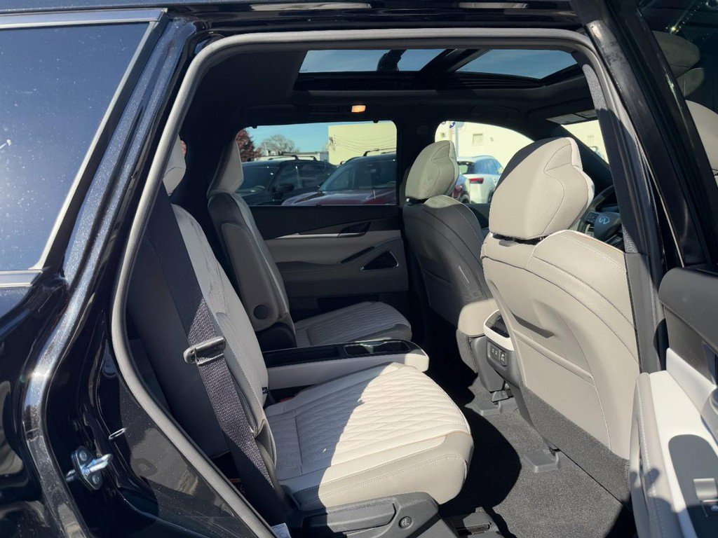 New 2026 INFINITI QX60 Autograph w/ Dark Cargo Package image 5