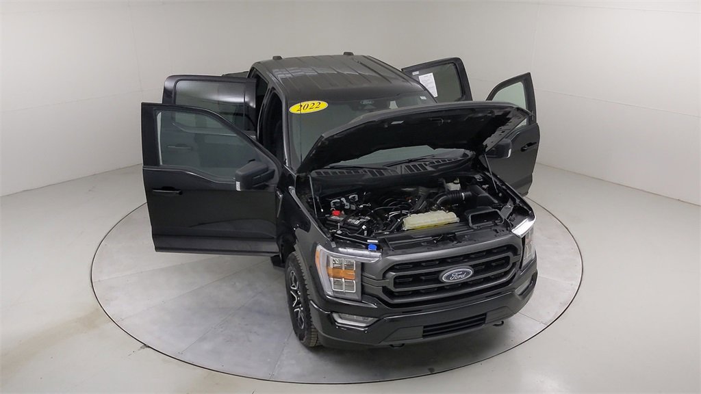 Certified 2022 Ford F150 XLT w/ Equipment Group 302A High image 46