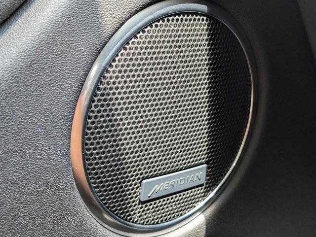 Certified 2025 Land Rover Discovery Sport S image 25