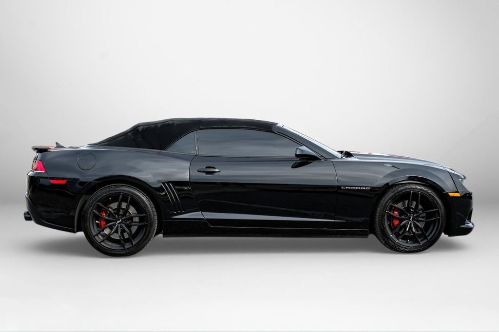 Used 2015 Chevrolet Camaro SS w/ RS Package RWD image 9