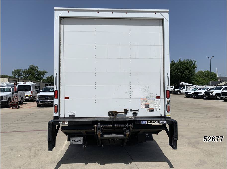 Used 2023 Isuzu NPR RWD image 9