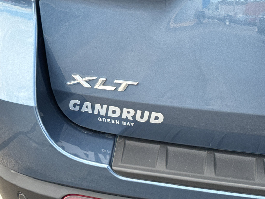 Used 2020 Ford Explorer XLT w/ Equipment Group 202A image 8