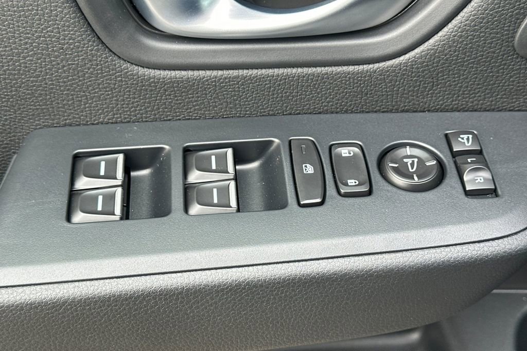 New 2026 Honda Pilot Touring image 12