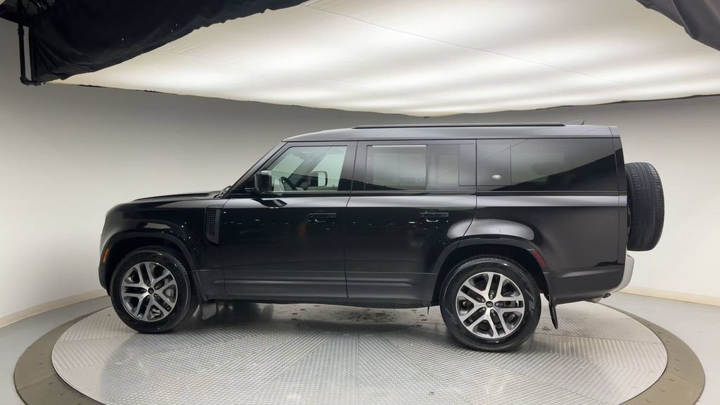 Certified 2024 Land Rover Defender 130 S AWD/4WD image 5