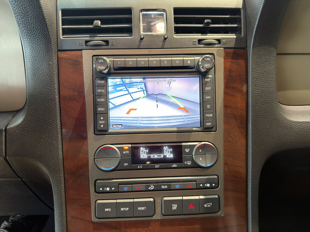 Used 2013 Lincoln Navigator 2WD w/ HD Trailer Tow Pkg image 11