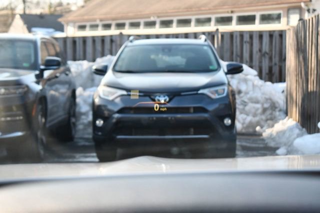 Used 2018 BMW 740i xDrive image 43