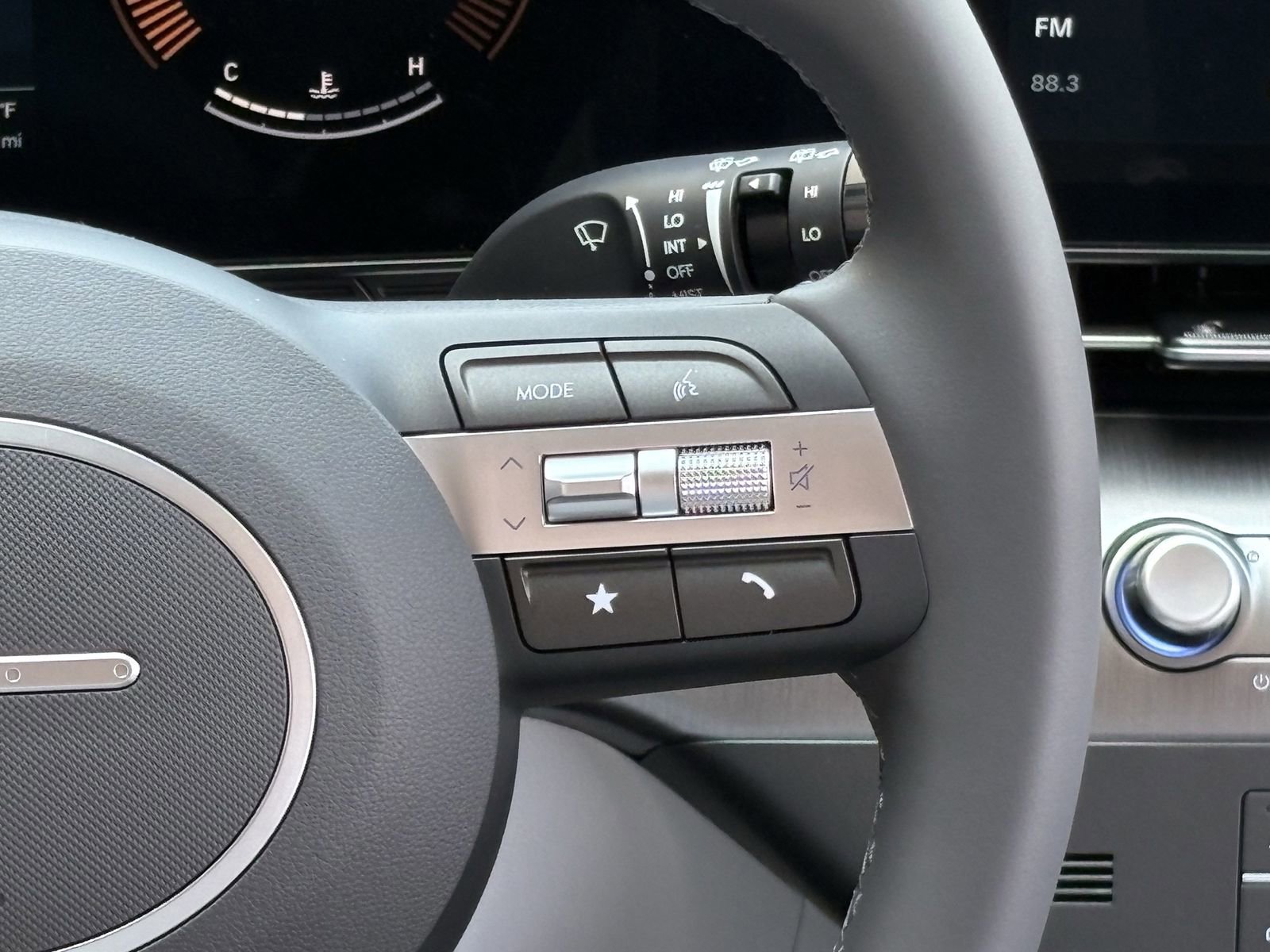 New 2026 Hyundai Kona SEL Sport AWD/4WD image 14