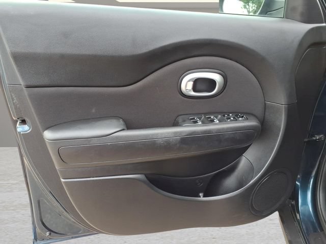 Used 2019 Kia Soul + FWD image 14