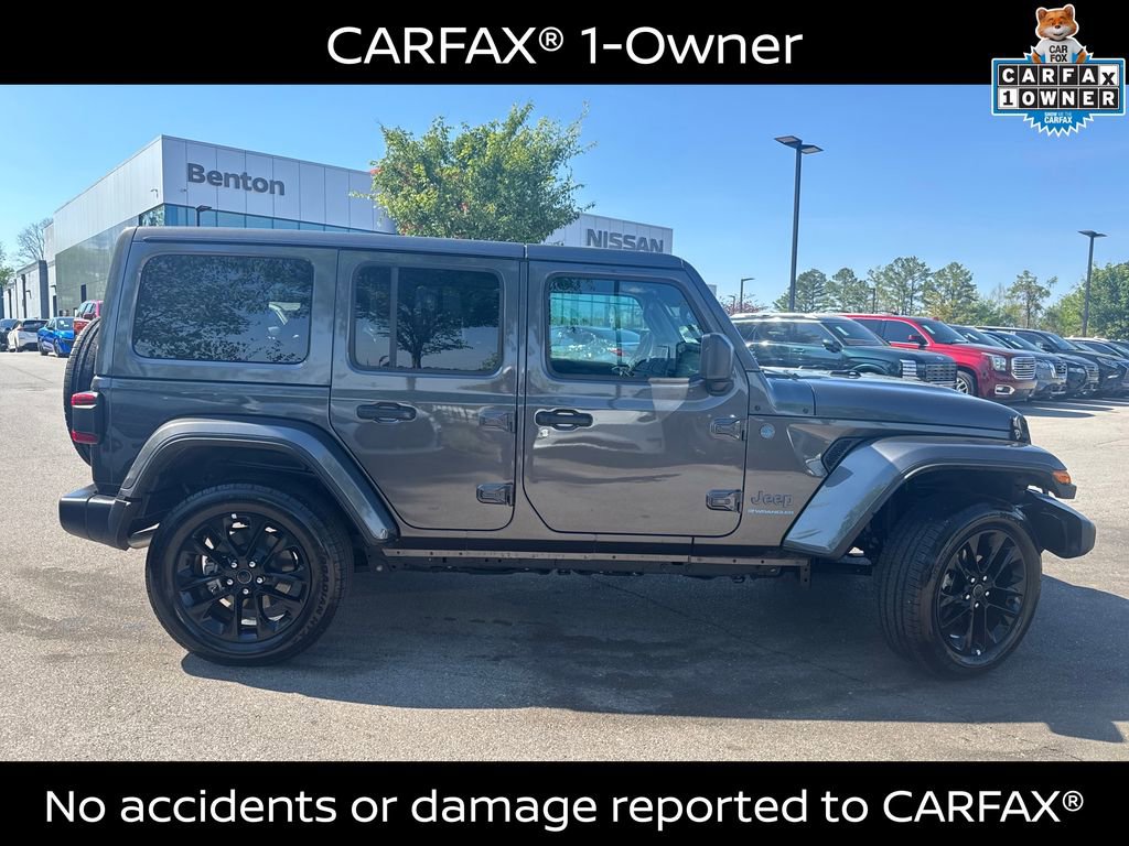 Used 2025 Jeep Wrangler Unlimited Sahara w/ Safety Group image 3