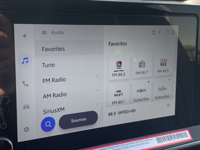 Used 2024 Toyota Prius XLE image 24
