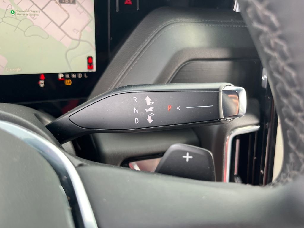 Used 2025 GMC Yukon XL Denali image 27