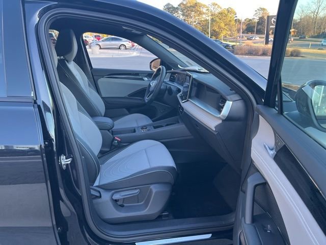 New 2026 Volkswagen Tiguan SE R-Line image 29