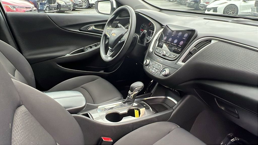 Used 2023 Chevrolet Malibu LT image 11