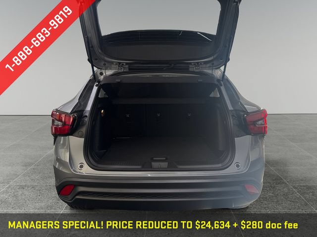 Used 2026 Chevrolet Trax LT w/ Midnight Edition FWD image 16