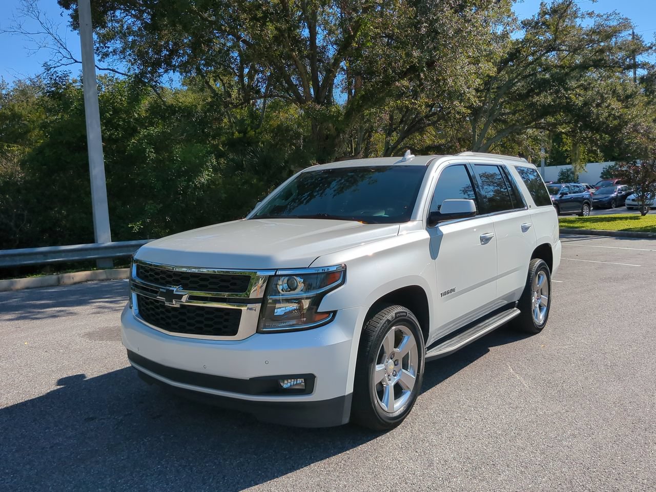 Used 2017 Chevrolet Tahoe LT RWD image 1