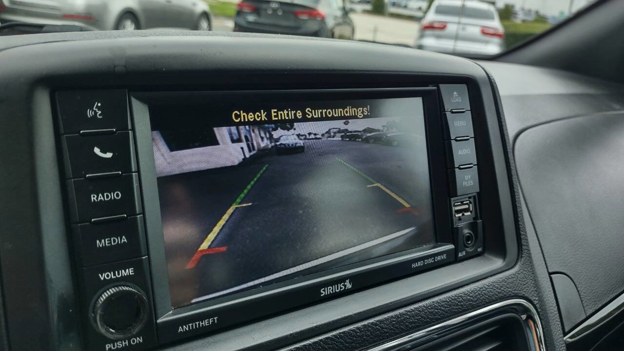 Used 2019 Dodge Grand Caravan SXT image 21