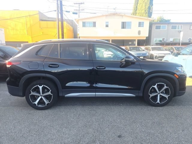 Certified 2025 Volkswagen Tiguan SE