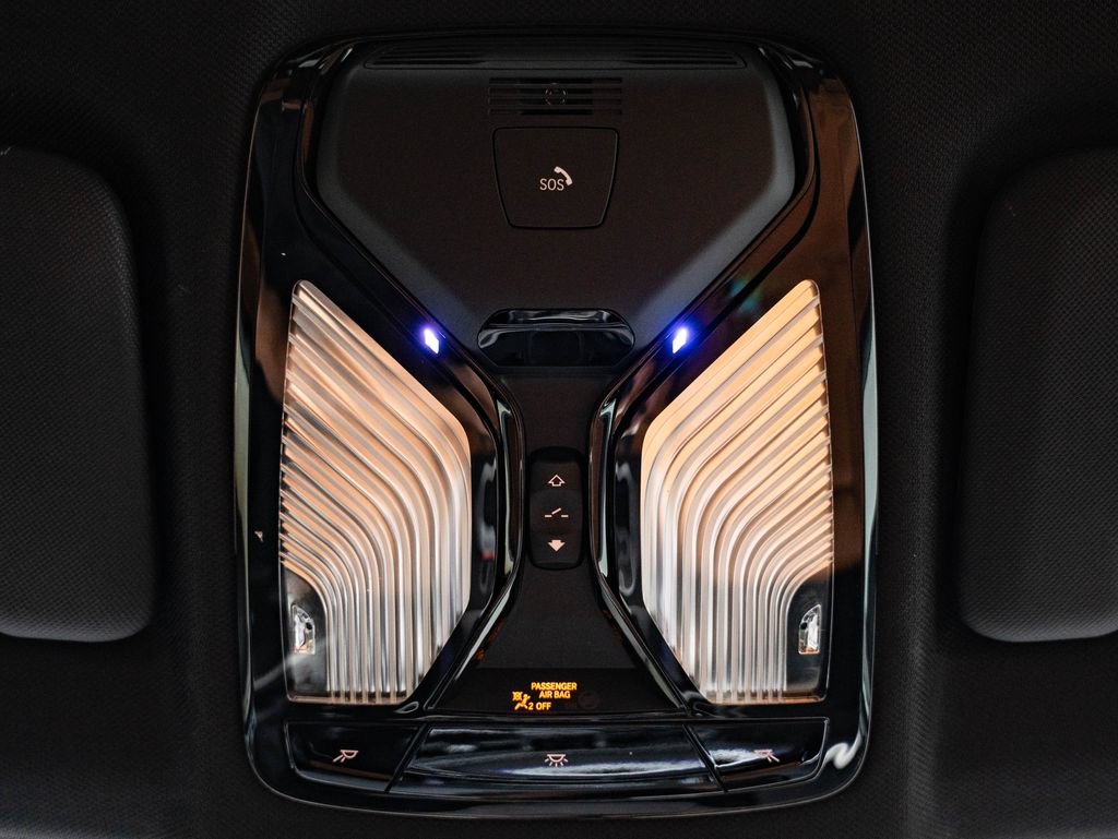 Used 2022 BMW X5 M50i AWD/4WD image 42