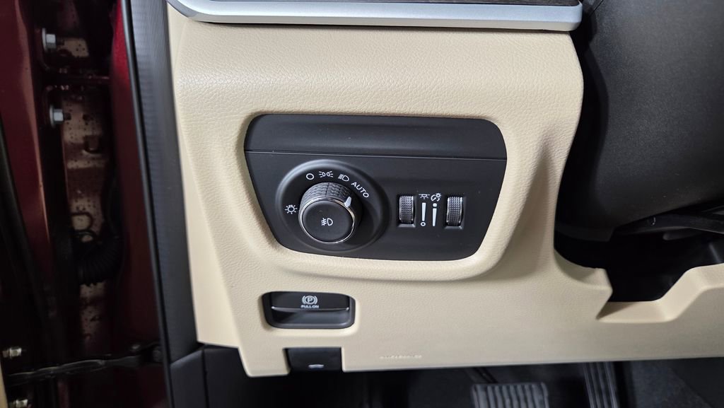 New 2025 Jeep Grand Cherokee Limited image 19