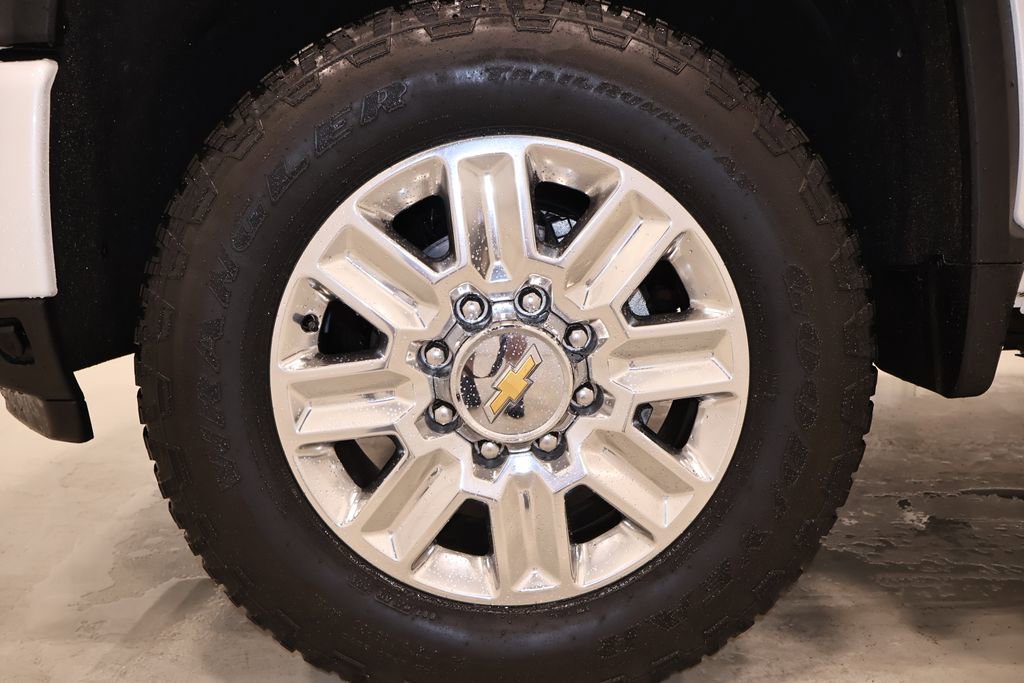 Used 2025 Chevrolet Silverado 2500 High Country w/ High Country Premium Package image 46