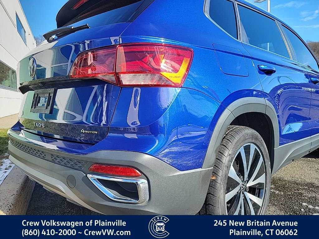 Certified 2022 Volkswagen Taos SE image 34