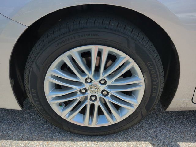 Used 2013 Lexus ES 350 w/ Luxury Pkg image 10