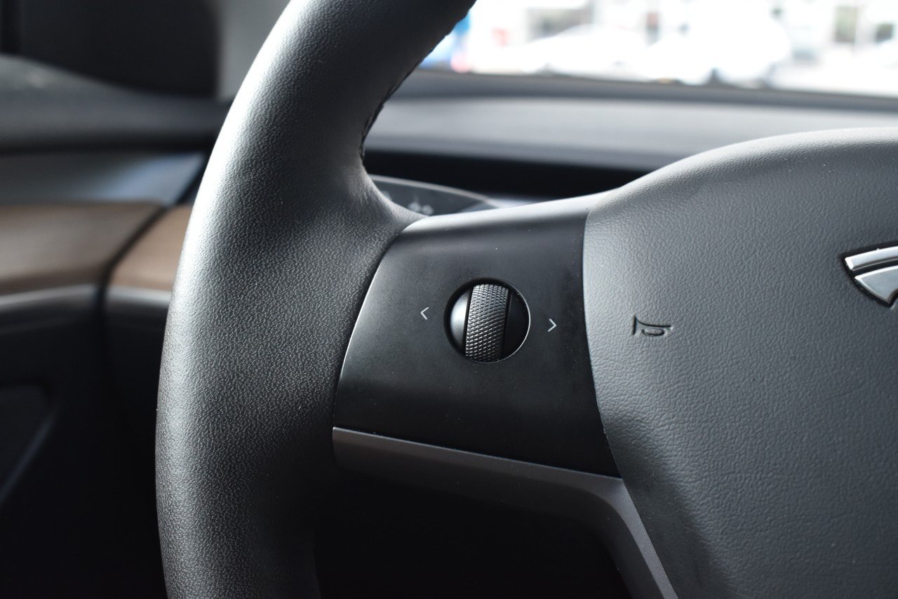 Used 2023 Tesla Model 3 Standard Range RWD image 24