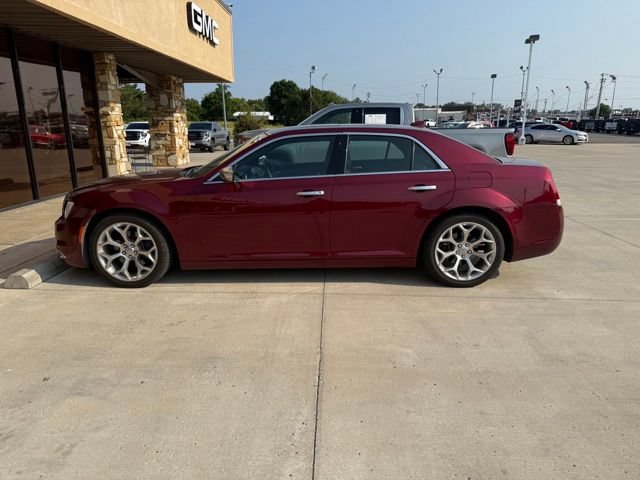 Used 2018 Chrysler 300 C w/ Sun, Sound & Nav Package RWD image 4