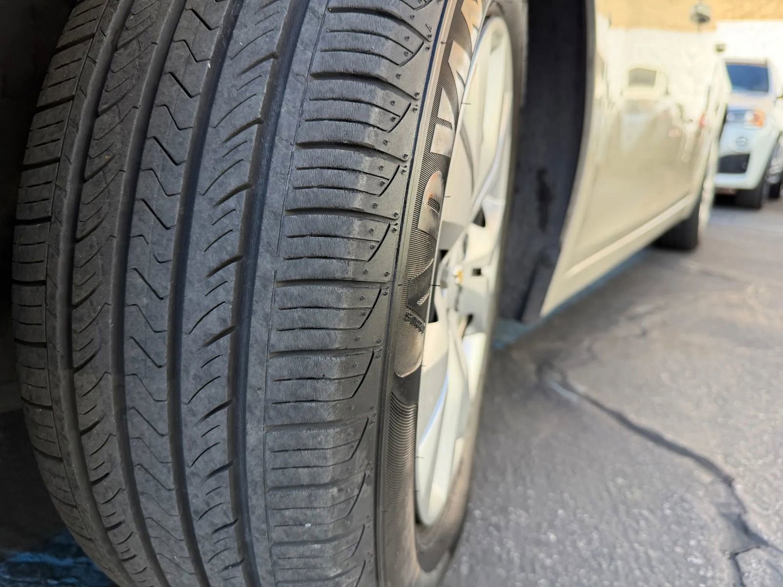 Used 2014 Chevrolet Cruze LS image 43