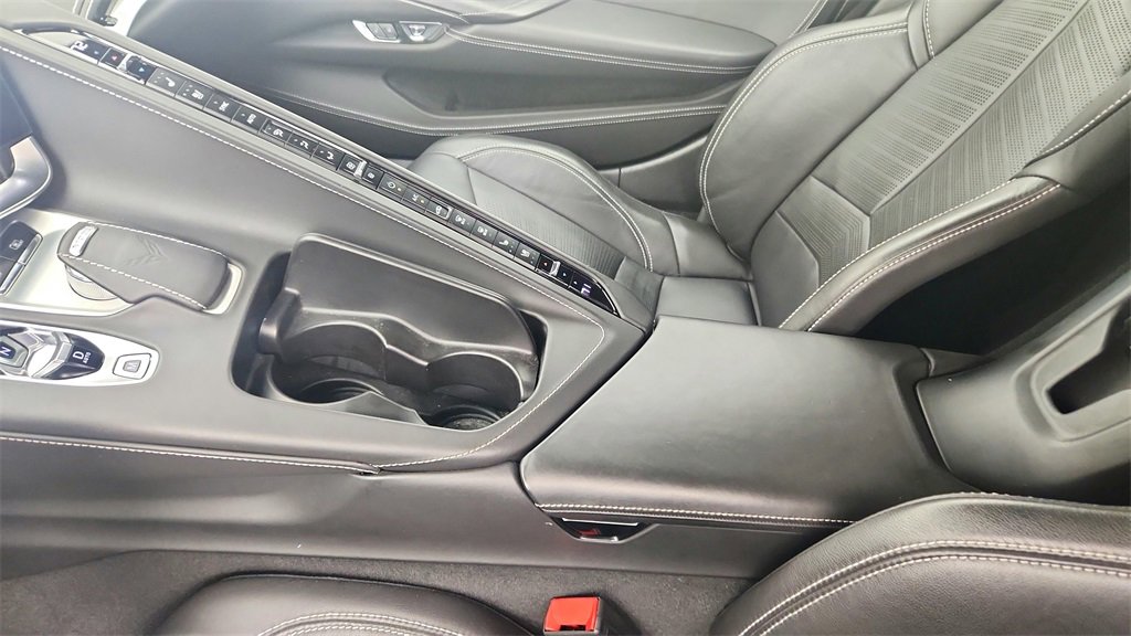 Used 2021 Chevrolet Corvette Stingray w/ Z51 Performance Package image 20