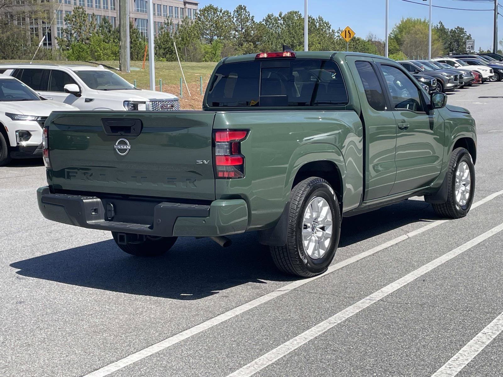 Used 2024 Nissan Frontier SV w/ SV Convenience Package image 4