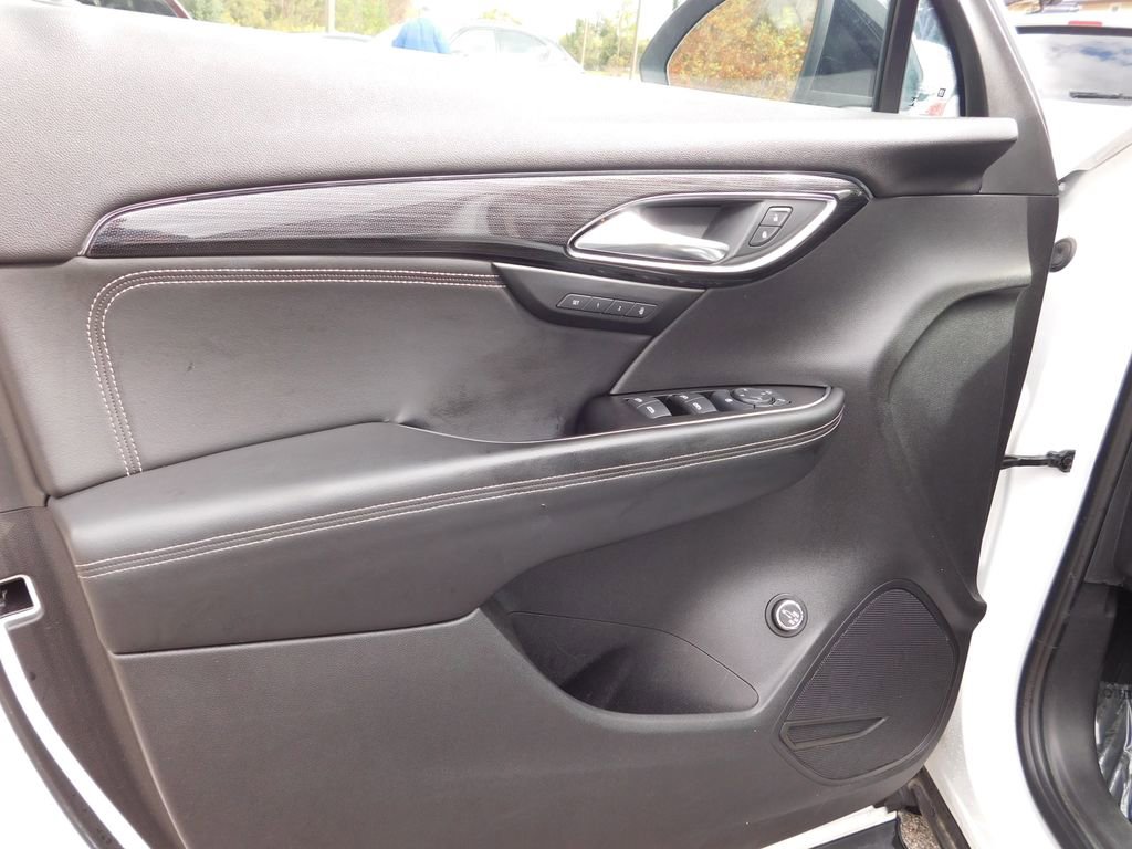 Used 2023 Buick Envision Essence w/ Sport Touring Package image 16
