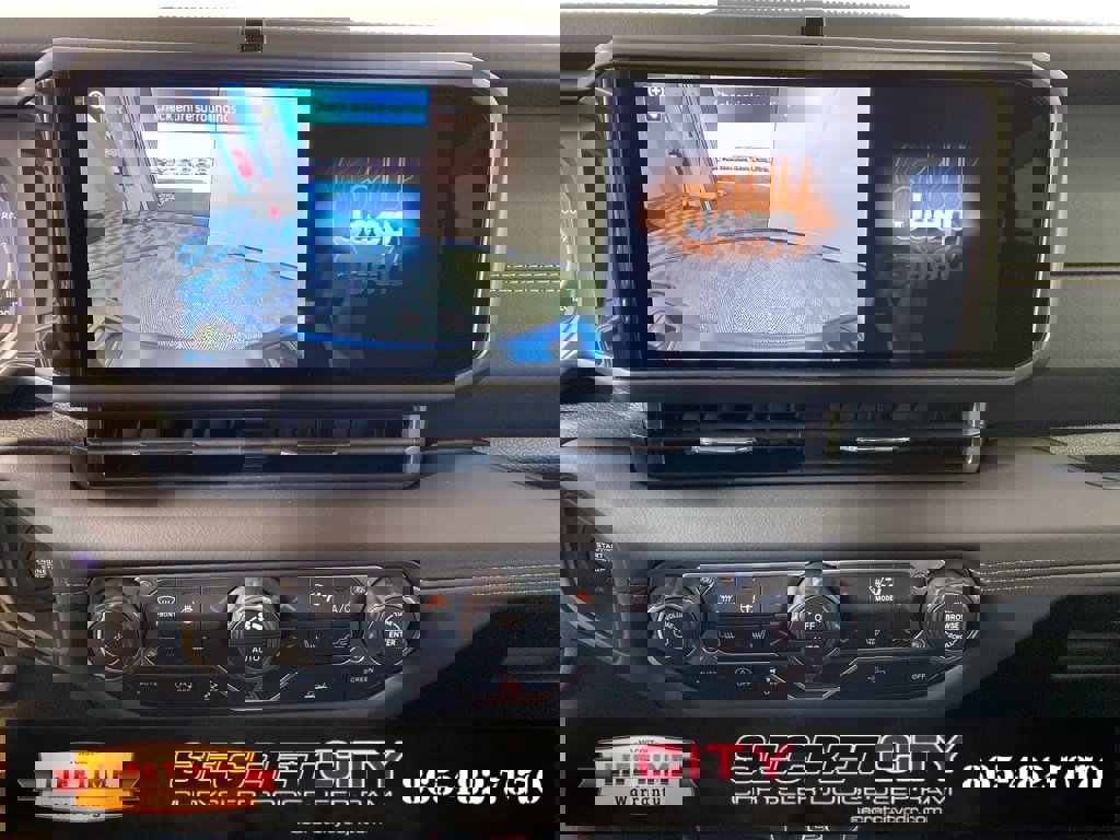 New 2026 Jeep Gladiator Sport image 23