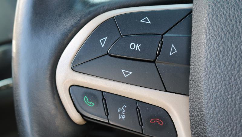 Used 2014 Jeep Grand Cherokee Limited w/ Trailer Tow Group IV image 10