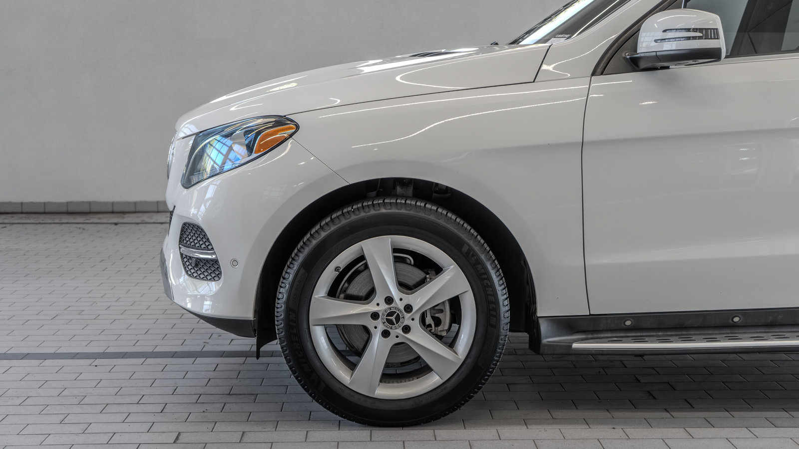 Used 2018 Mercedes-Benz GLE 350 image 4