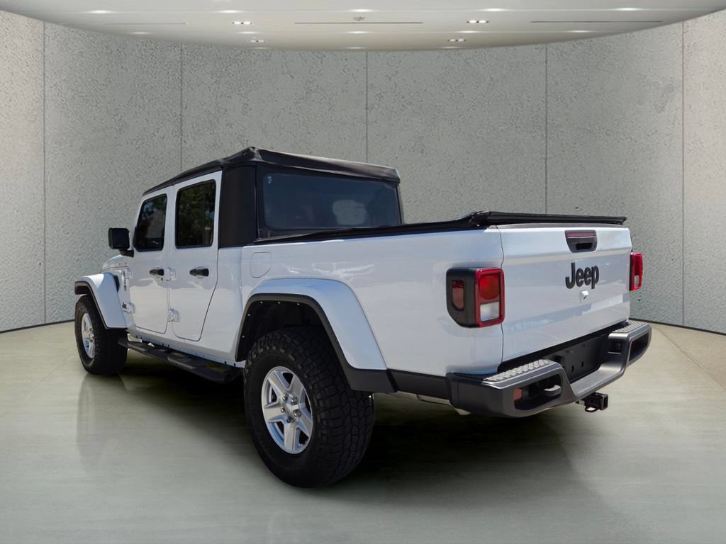 Used 2022 Jeep Gladiator Sport AWD/4WD image 7