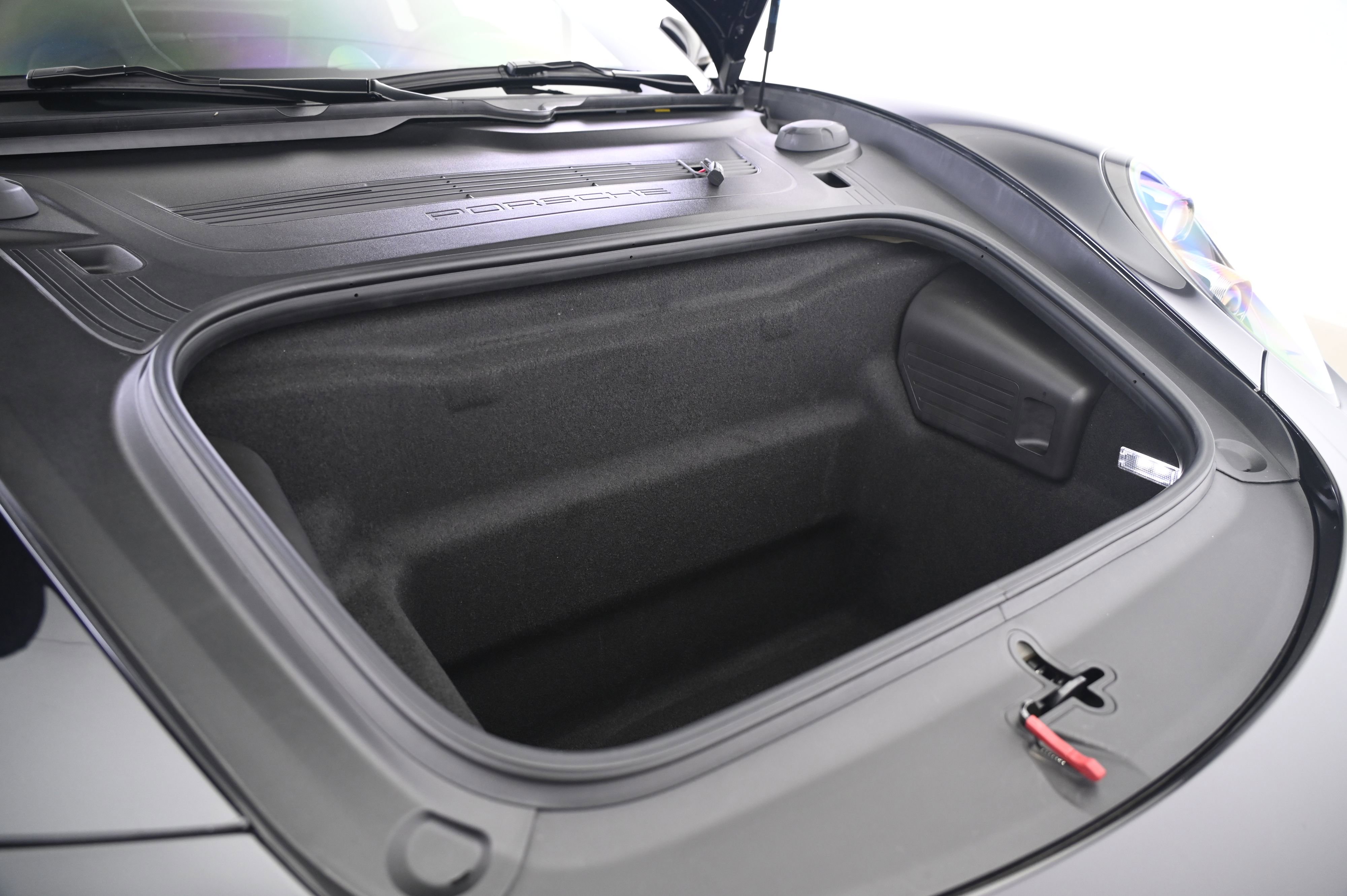 Certified 2019 Porsche 911 Turbo image 15