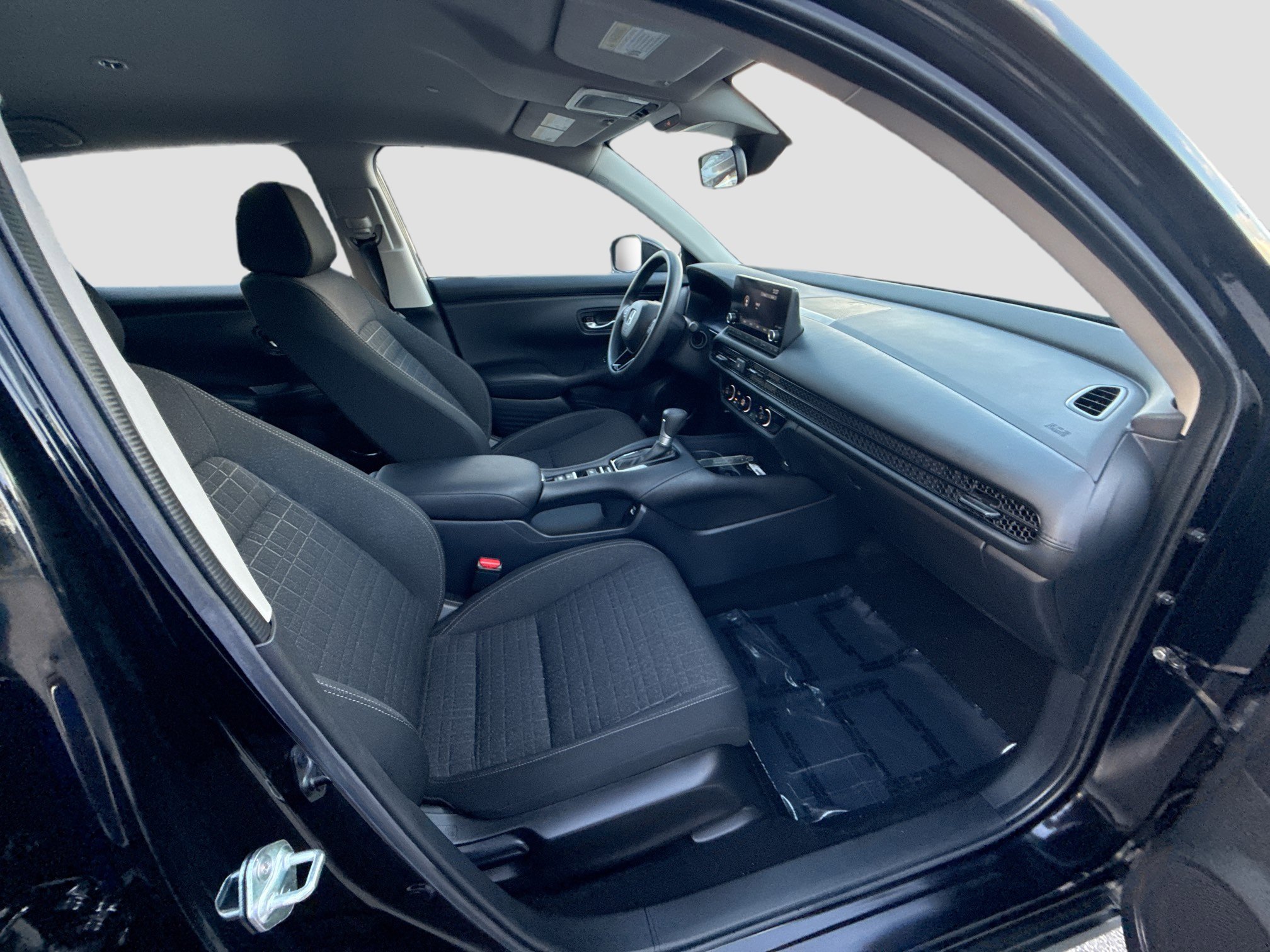 Used 2023 Honda HR-V LX image 30