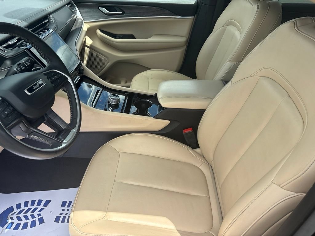 Used 2023 Jeep Grand Cherokee L Limited AWD/4WD image 18