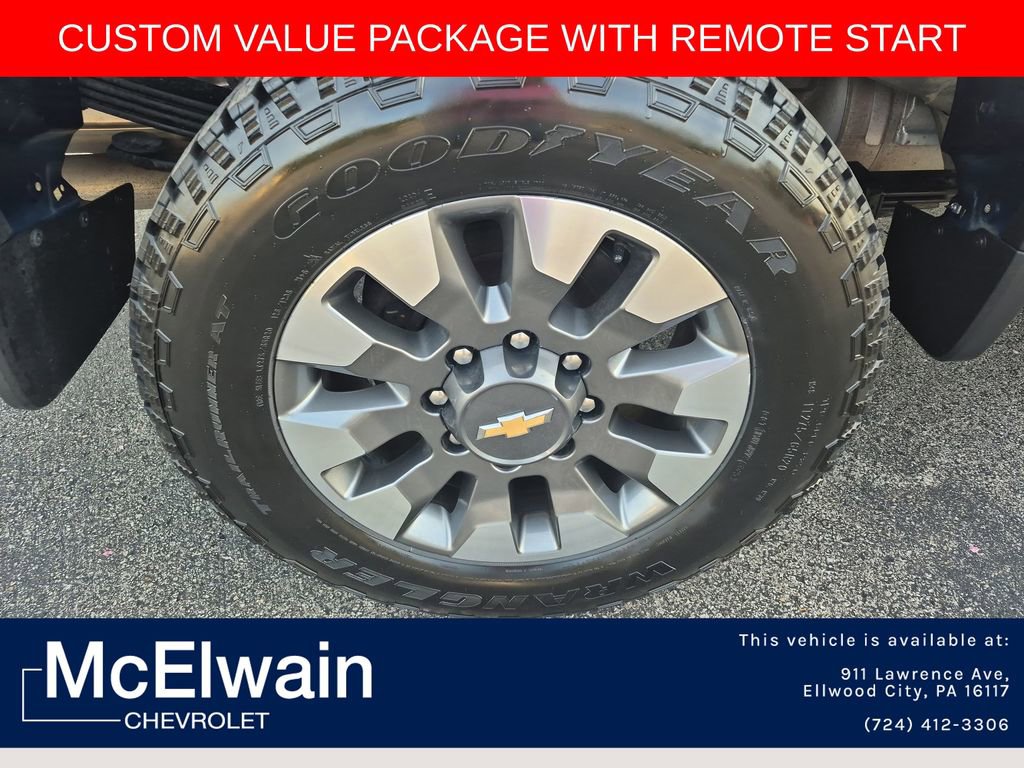Used 2022 Chevrolet Silverado 2500 Custom w/ Custom Value Package AWD/4WD image 17