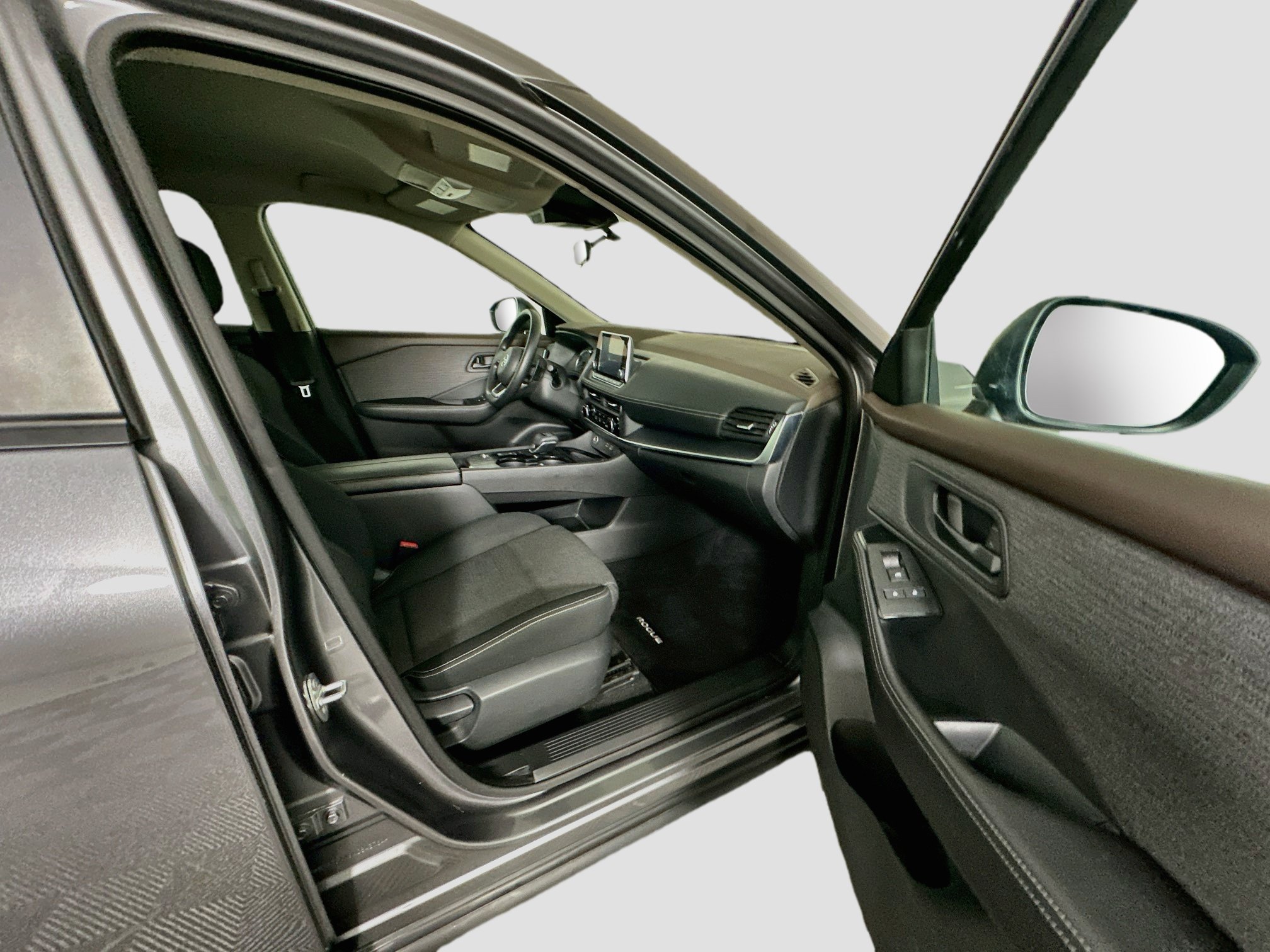 Used 2021 Nissan Rogue S FWD image 29