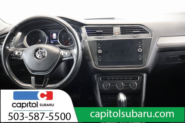 Used 2018 Volkswagen Tiguan SEL AWD/4WD image 15