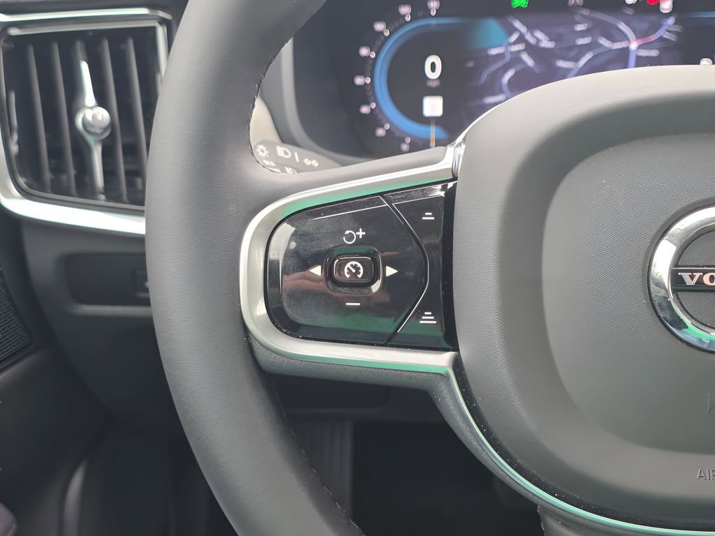 Used 2025 Volvo S90 B6 Plus w/ Protection Package Premier image 22