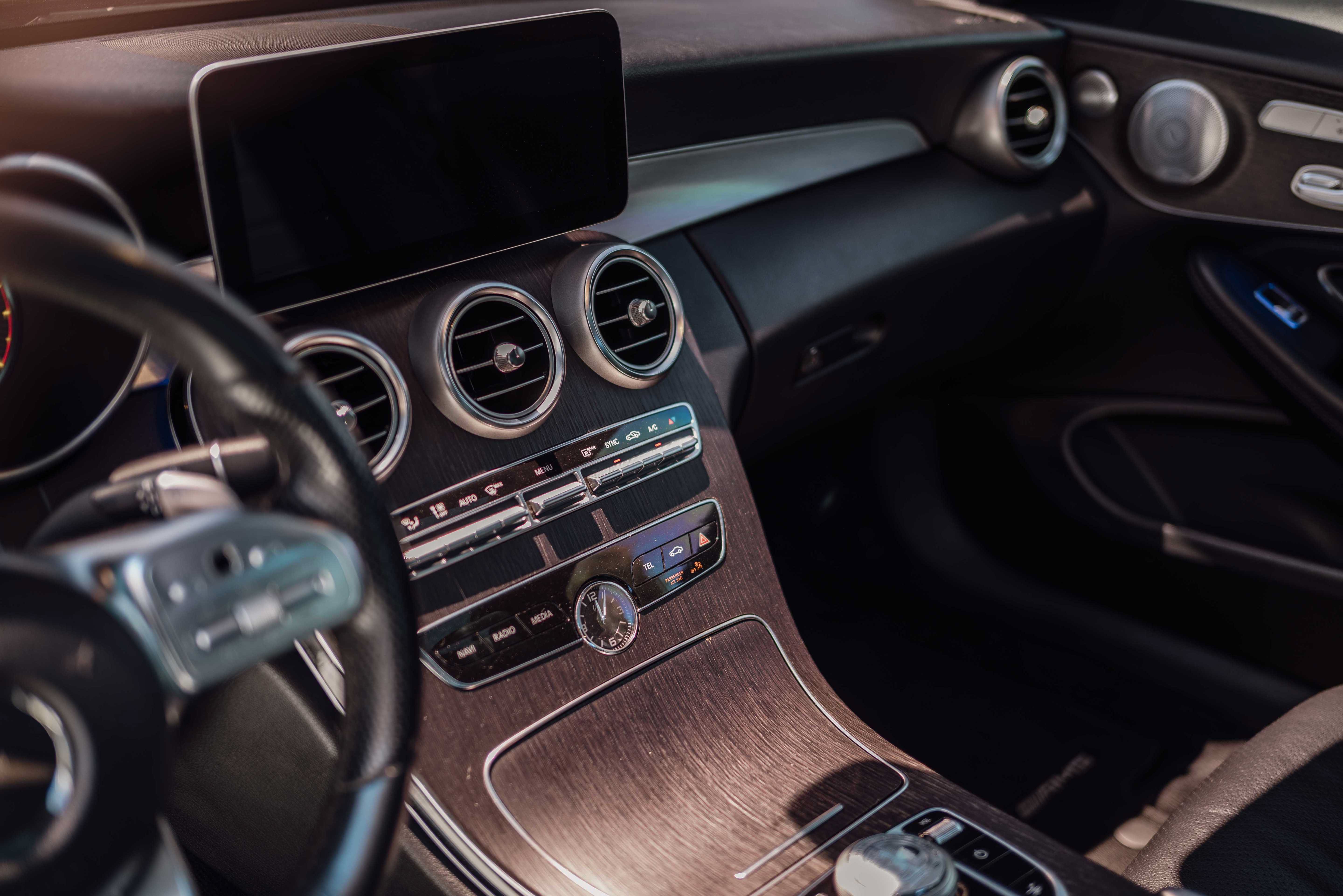 Used 2019 Mercedes-Benz C 300 Coupe w/ AMG Line image 9