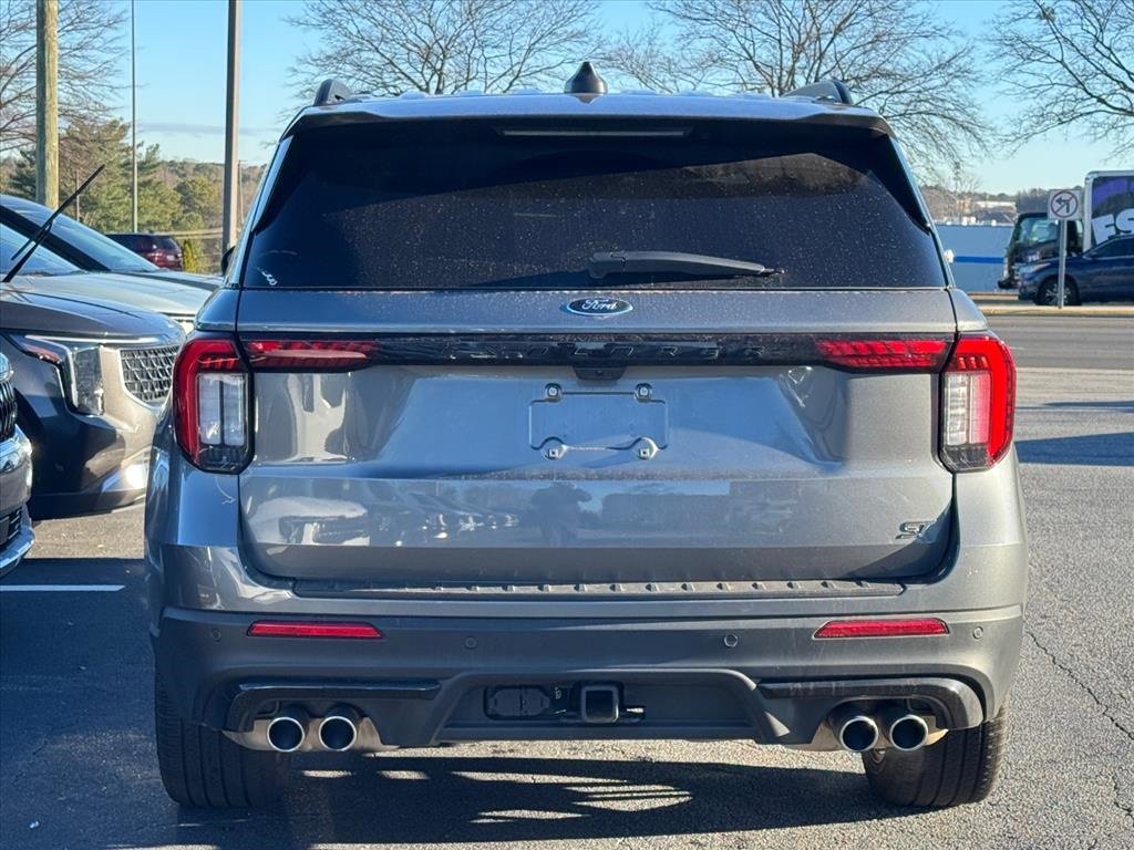 Used 2025 Ford Explorer ST w/ Sun And Sound Package image 4